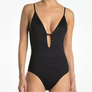 Becca Tie Back One Piece Swimsuit Size XL Black NWT Front Cutout Nylon spandex